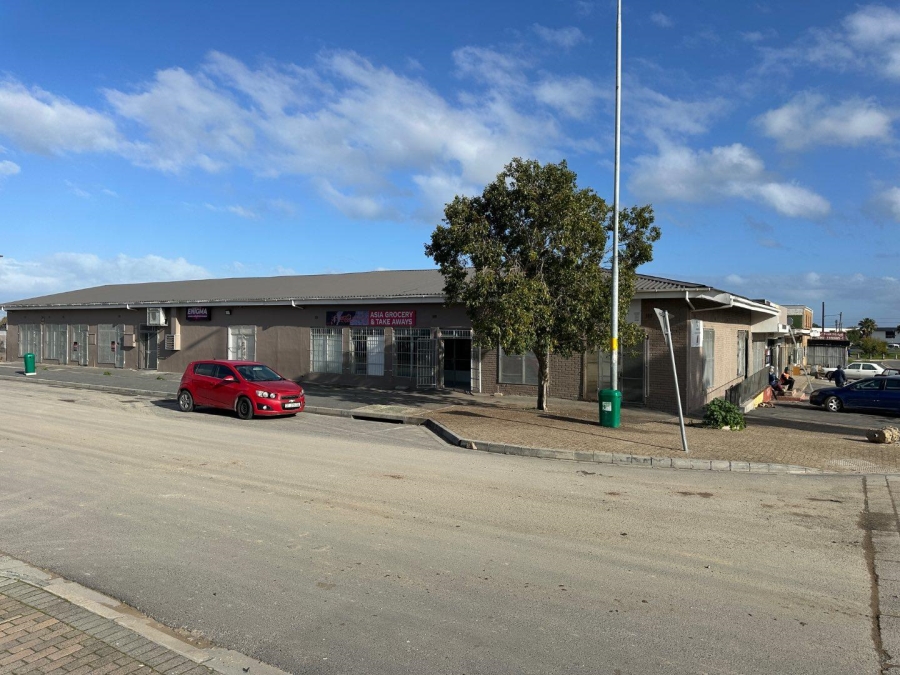 To Let commercial Property for Rent in Eersterivier Western Cape